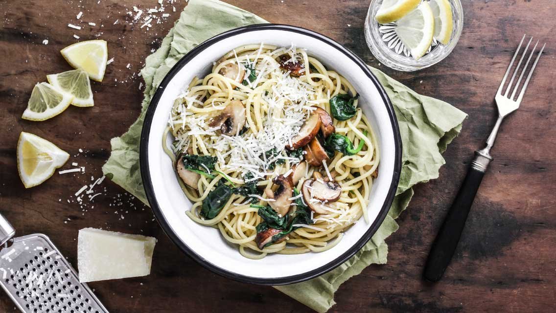Spaghetti mit Champignons &amp; Spinat